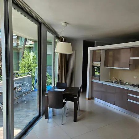 شقة فندقية Delfina 3*