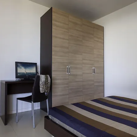 Delfina شقة فندقية