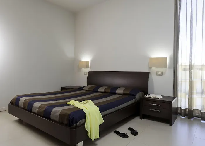 Apartahotel Delfina 3*