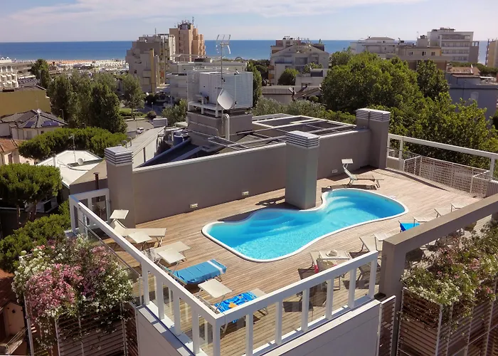 Delfina Aparthotel