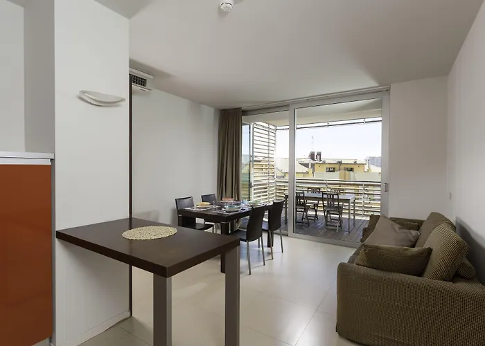 Aparthotel Delfina 3*